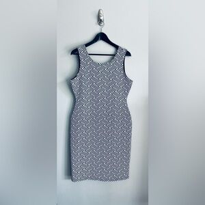 RD Style Geometric Patterned Dress Size L